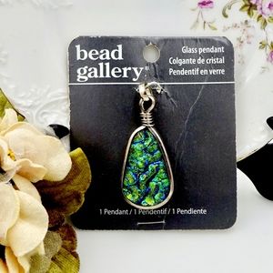 SILVER SAPPHIRE GLASS DROP PENDANT Halcraft New